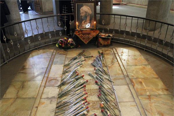 آرامگاه ابن‌سینا در سوم شهریور، میزبان ادای احترام به حکیم جهانی ایرانیان