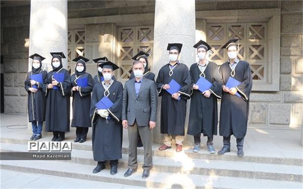 مراسم ادای سوگند دانشجویان پزشکی دانشگاه علوم پزشکی ابن سینا برگزار شد