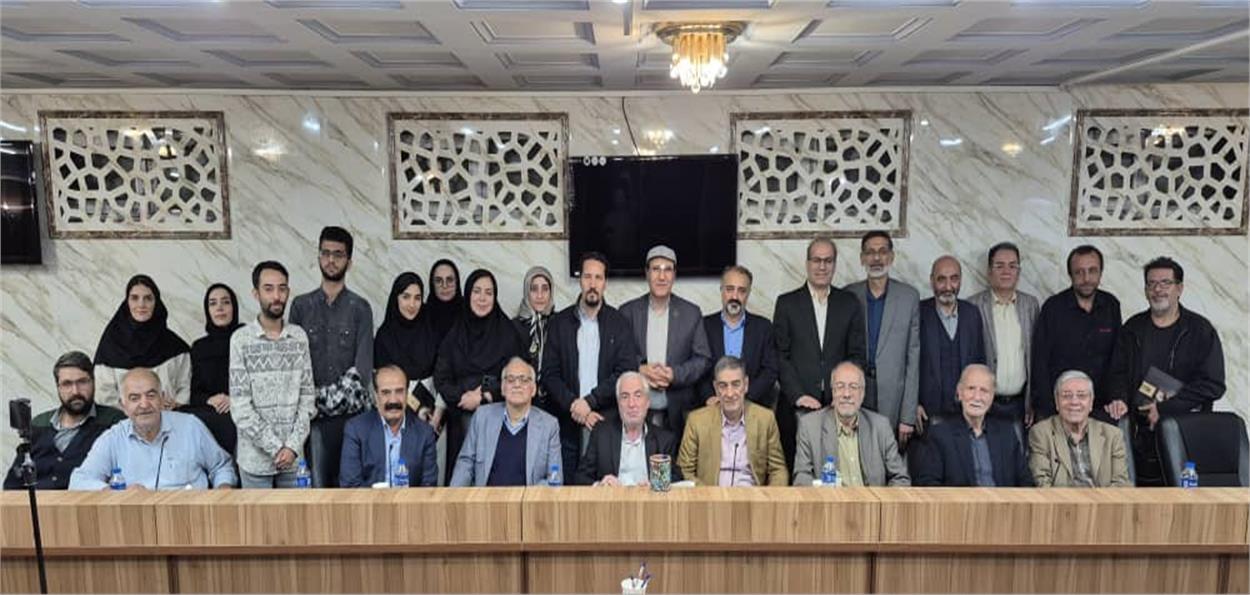 دکتر علیزمانی در نشست ماهانه حکمتانه:  فلسفه یافتن روش برای زندگی است